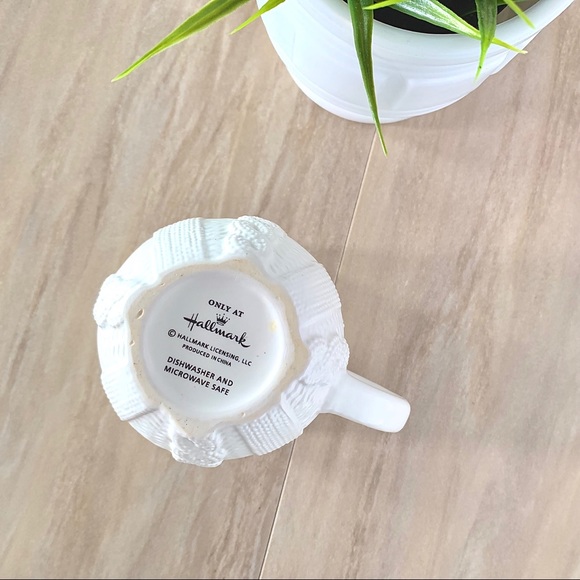 ❌ SOLD ❌ snowman white ceramic scarf mug hallmark - Picture 10 of 10